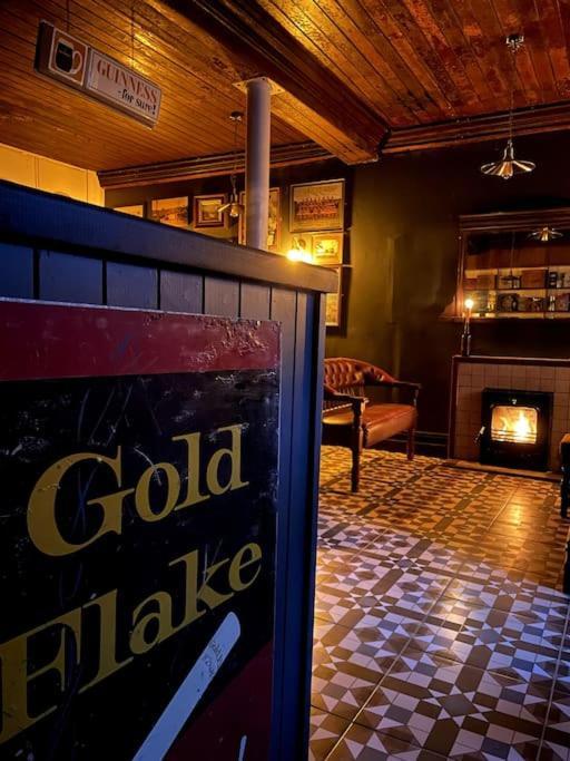 Вілла Tw O Connell Old World Irish Pub Керсівін Екстер'єр фото