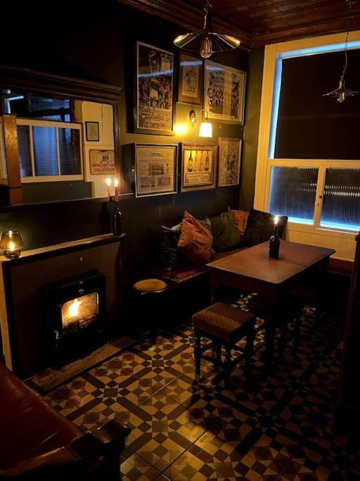 Вілла Tw O Connell Old World Irish Pub Керсівін Екстер'єр фото